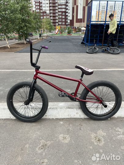 По запчастям,возможен полностью