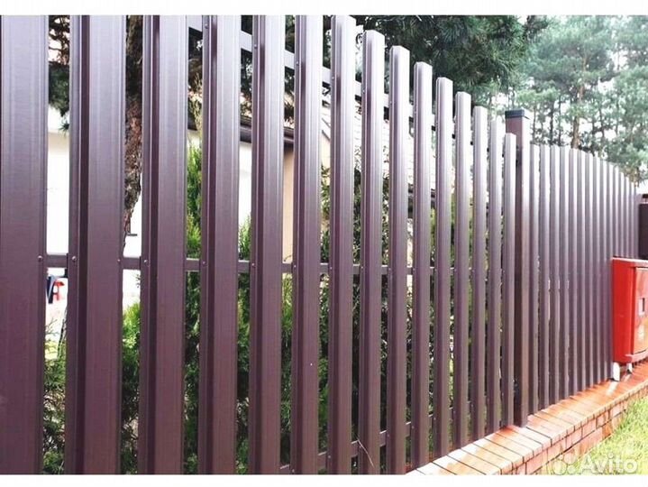 Забор из евроштакетника быстро