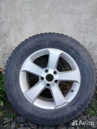Nokian Tyres Hakkapeliitta 7 215/65 R16 102