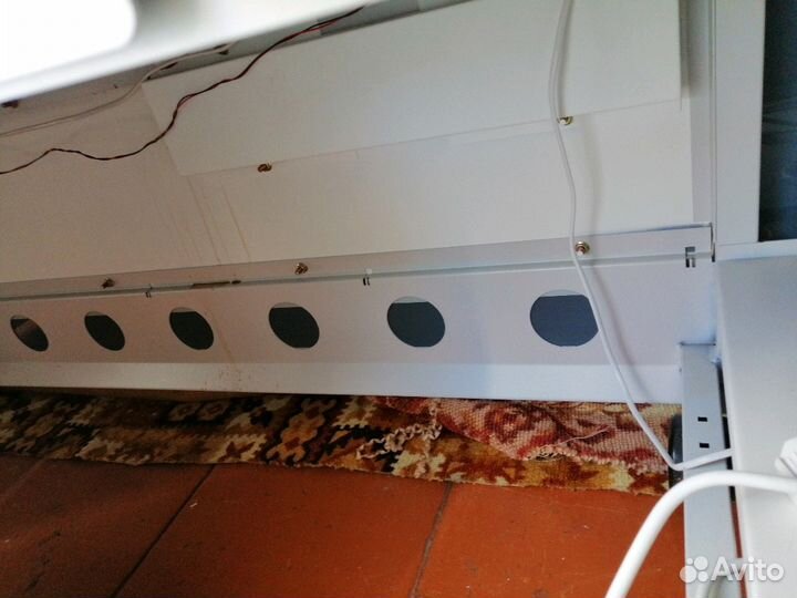 Подставка под телевизор