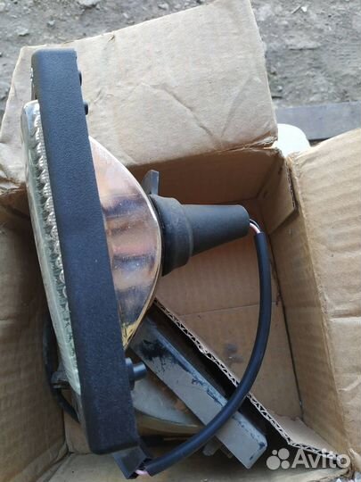 Одна новая птф ваз 2110-2115 + одна б/у