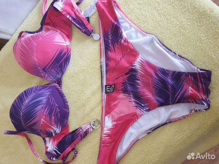 Купальники женские 42 новый Armani