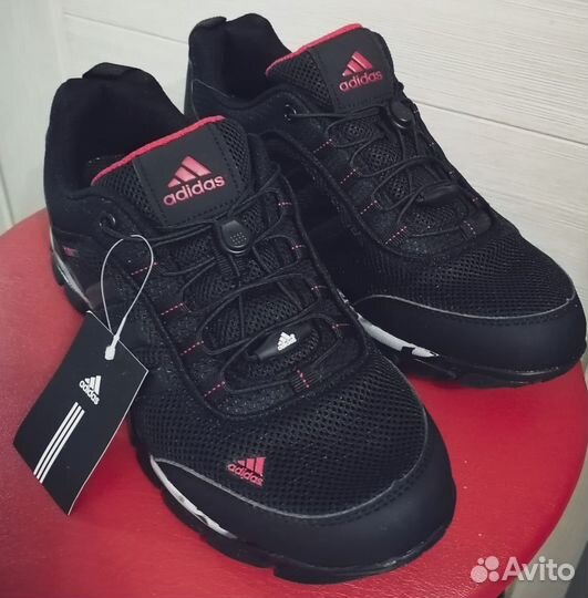 Кроссовки Adidas terrex, новые