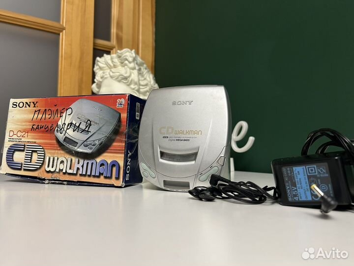 CD плеер Sony Walkman D-C21