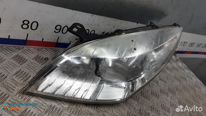 Фара левая Renault Megane 3 2011