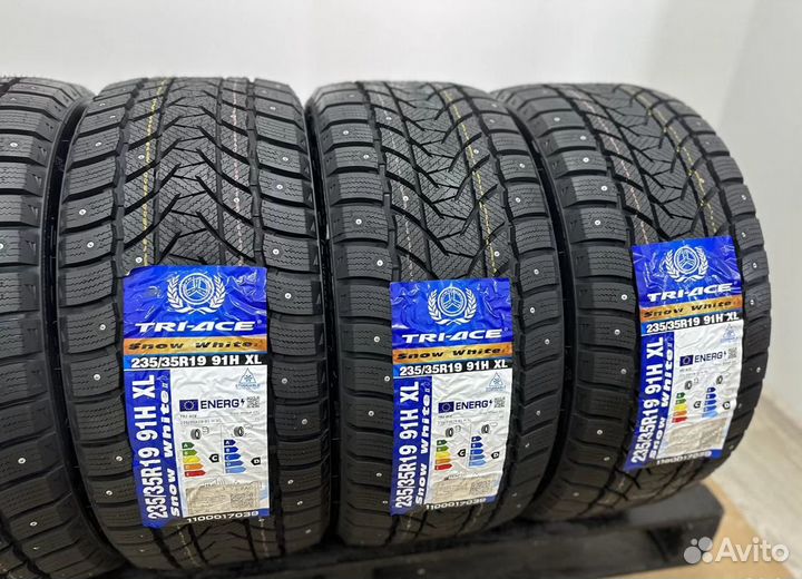 Tri Ace Snow White II 235/35 R19 27H