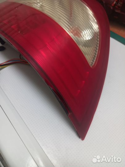 Фара на приору