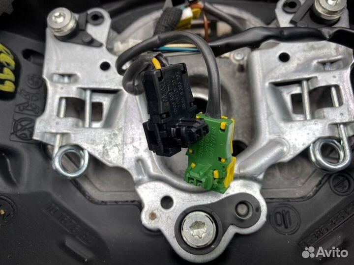 Руль Bmw X3 E83 M54B30 3.0