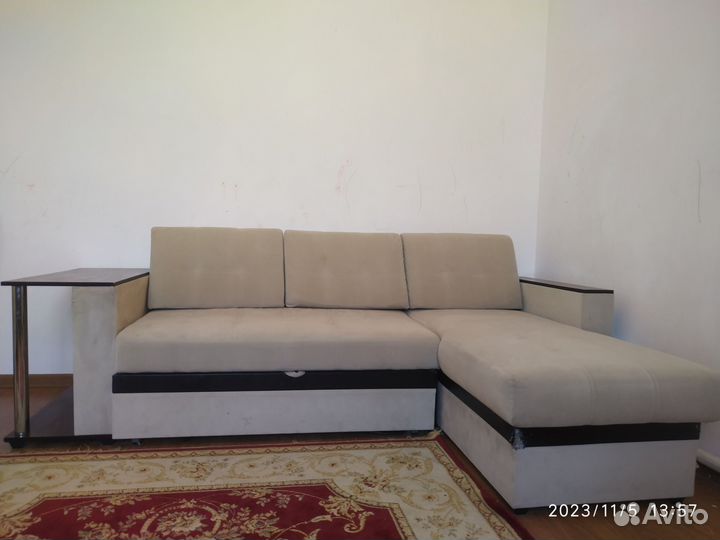 Угловой диван бу