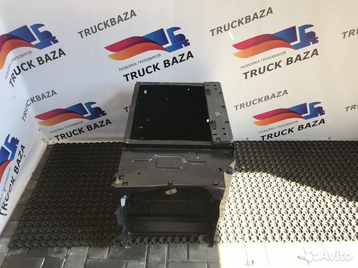 9438400506 Ящик вещевой левый Mercedes-Benz Actros