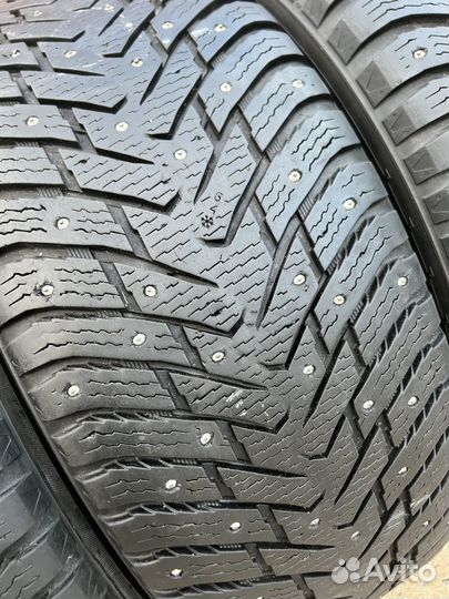 Nokian Tyres Hakkapeliitta 8 SUV 285/60 R18 116T