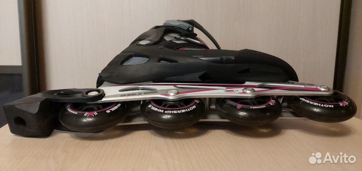 Роликовые коньки