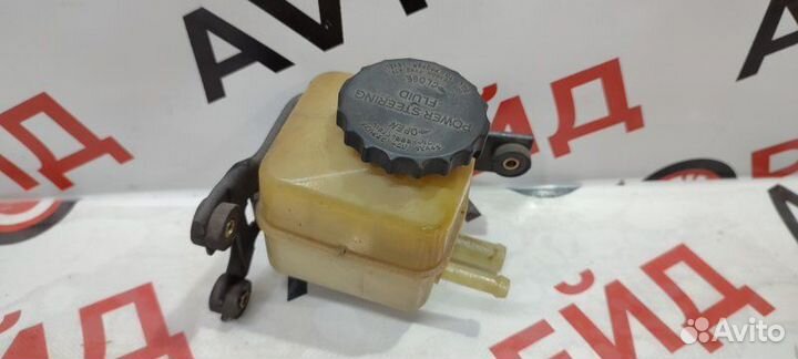 Бачок гидроусилителя Toyota Camry Gracia SXV20