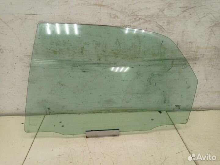 Стекло двери заднее левое Volvo S80 2004