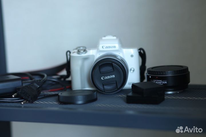 Canon EOS M50