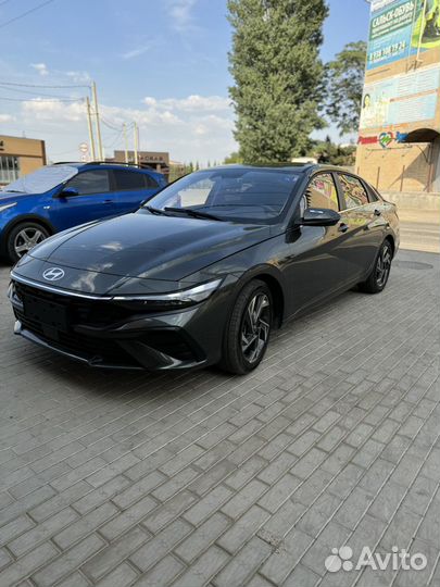 Hyundai Elantra 1.5 CVT, 2023, 53 км