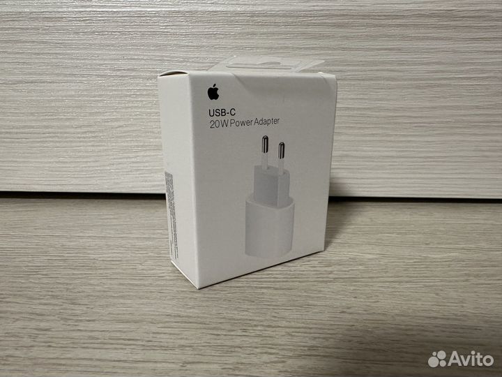 Быстрая зарядка iPhone 20w (оригинал)