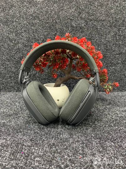 Беспроводные наушники Logitech Zone Vibe 100