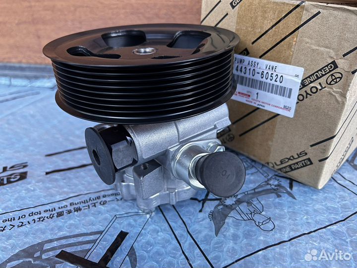 Насос гур Toyota Land Cruiser 200 1UR-FE 3UR-FE