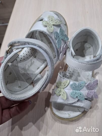 Сандалии для девочки 24 размер