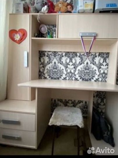 Компьютерный стол