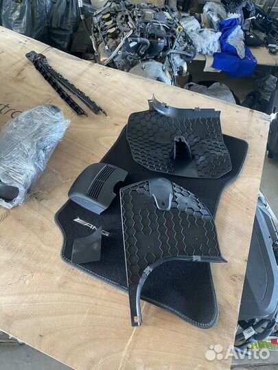 Накладка ремня справа заглушка Mercedes Benz