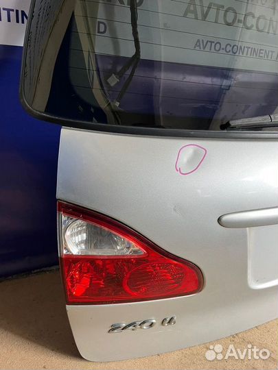 Дверь багажника Toyota Ipsum ACM26 2AZ