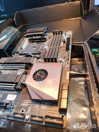 Материнские платы am4