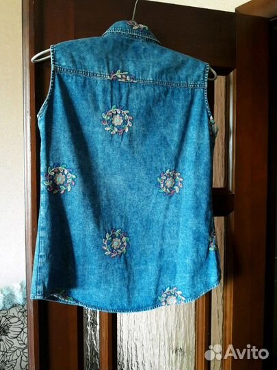 Красивая джинсовая кофточка