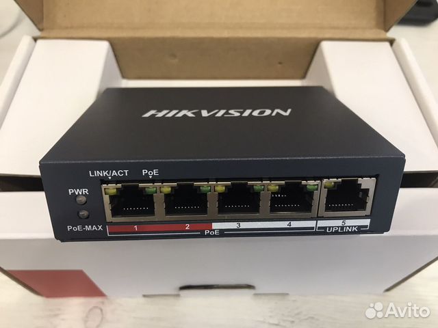 Poe коммутатор Hikvision DS-3E0105p-E(B)