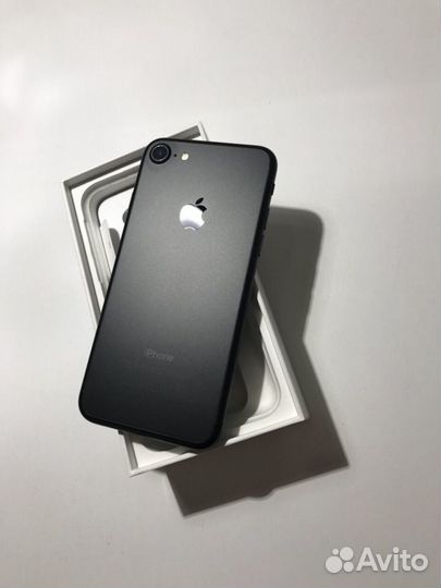 iPhone 7, 32 ГБ