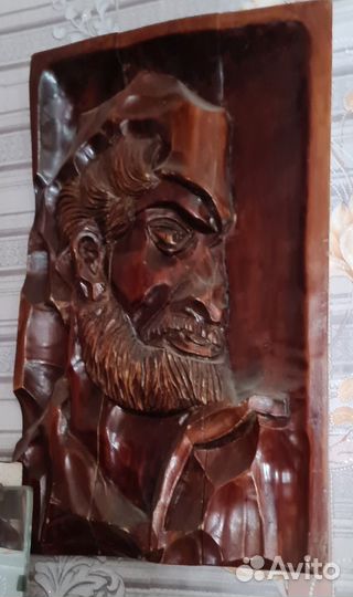 Резные картины из дерева