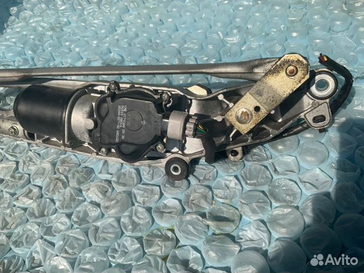 Трапеция стеклоочистителей передняя Subaru Tribeca