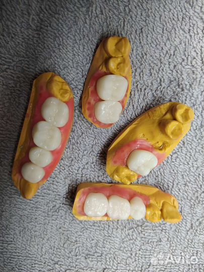 Зубной техник