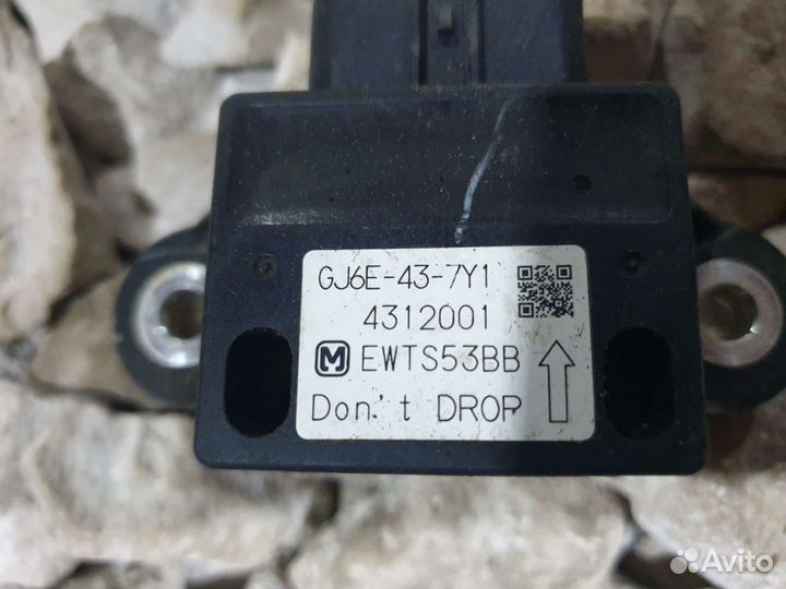 Датчик ускорения Мазда 6 Mazda GG