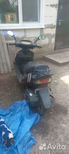 Продам скутор на запчасти