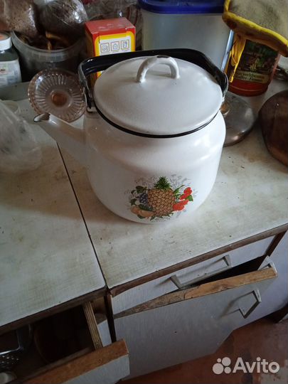 Чайник, кастрюли, сковородки