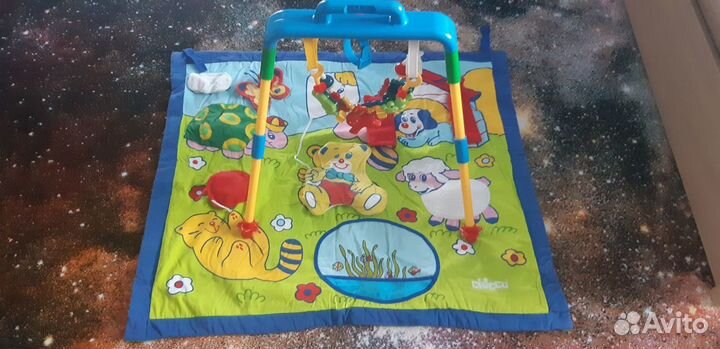 Развивающий коврик фирмы Chicco