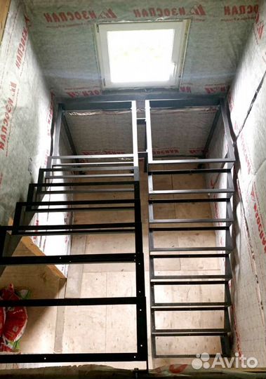 Лестница на монокосоуре