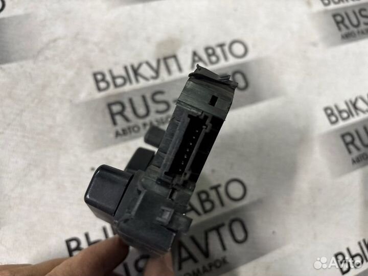 Блок управления сиденьем передний левый Mercedes