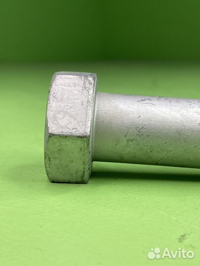 Болт M24x140/10.9 серьги рессоры \DAF 102264