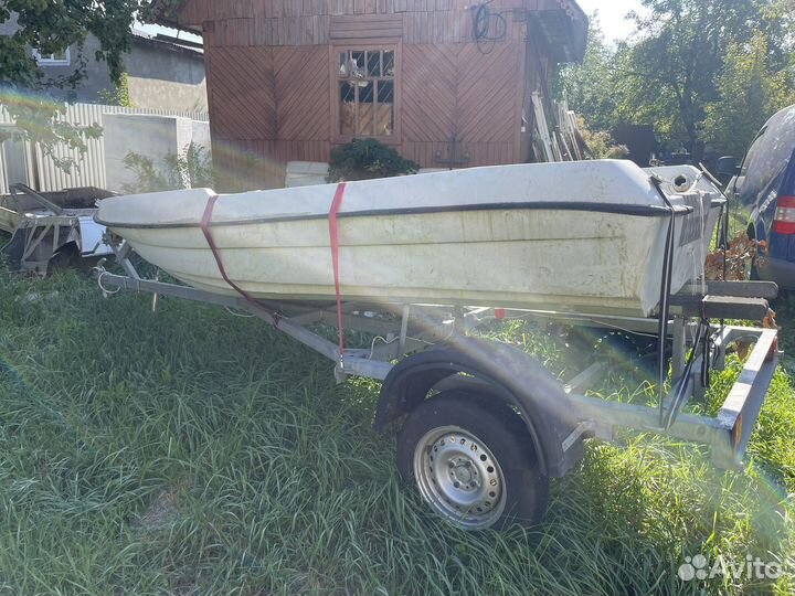 Лодка моторно -гребная nissamaran