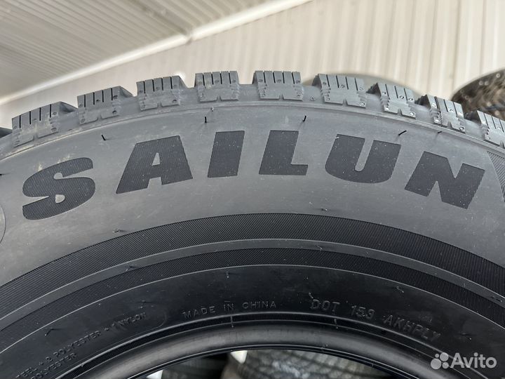 Sailun Ice Blazer WST3 215/55 R17 98T