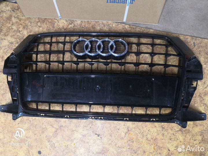 Решётка радиатора audi Q3