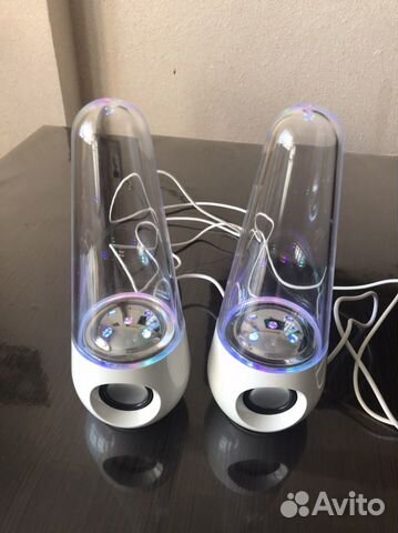 Колонки с фонтаном