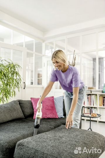 Karcher CVH 2-4 ручной пылесос