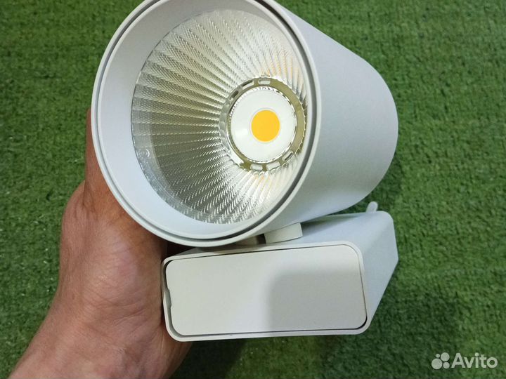 Светильник светодиодный трековый