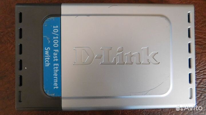 Коммутатор D-link DES-1008D без блока питания