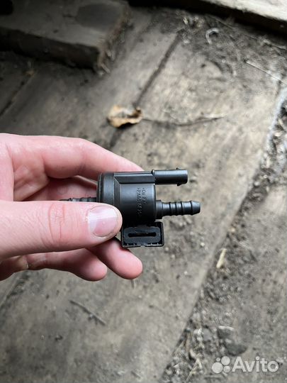 Клапан вентиляции топливного бака