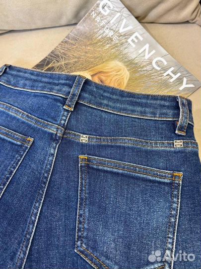 Джинсы Givenchy